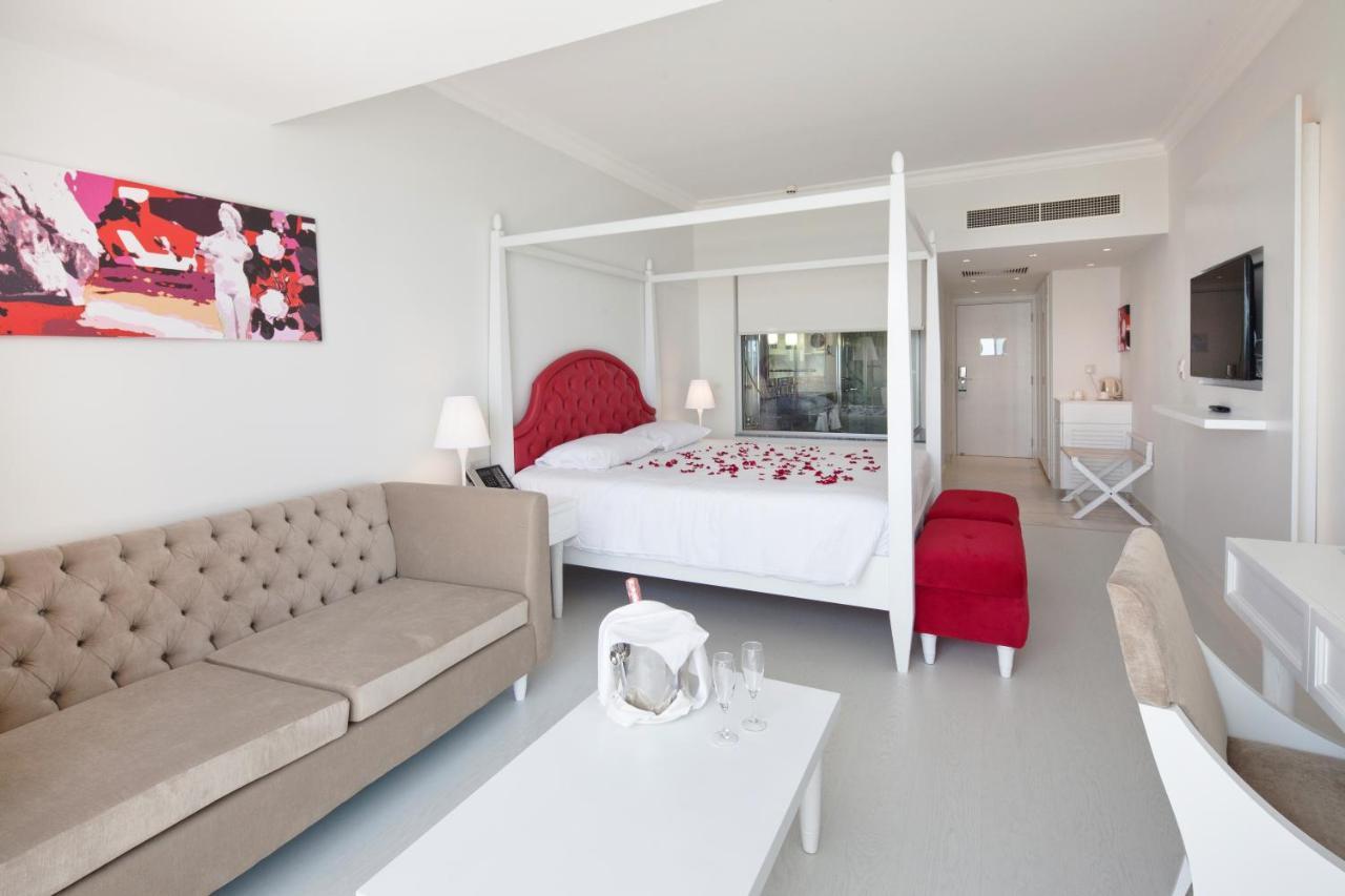Olympic Lagoon Resort Paphos Buitenkant foto