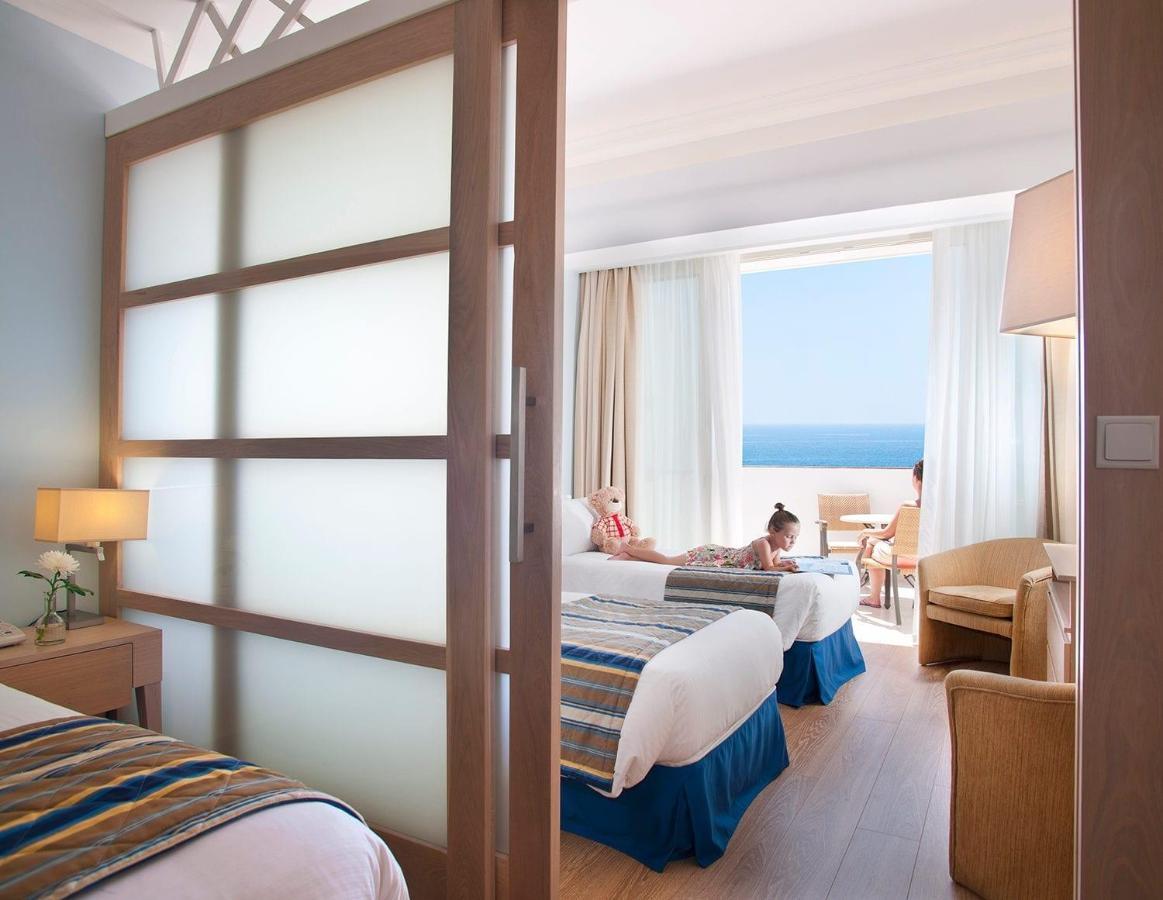Olympic Lagoon Resort Paphos Buitenkant foto