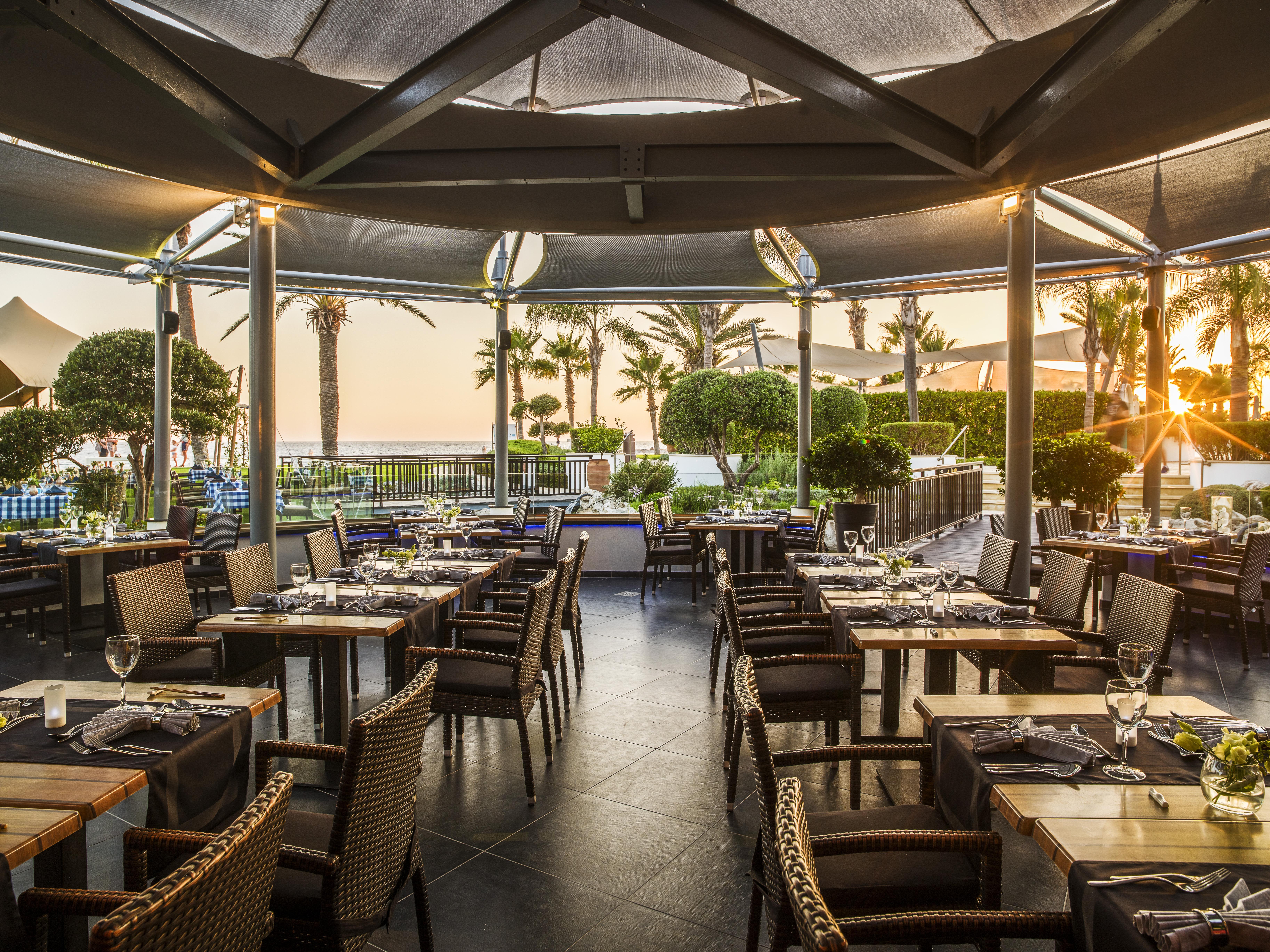Olympic Lagoon Resort Paphos Buitenkant foto